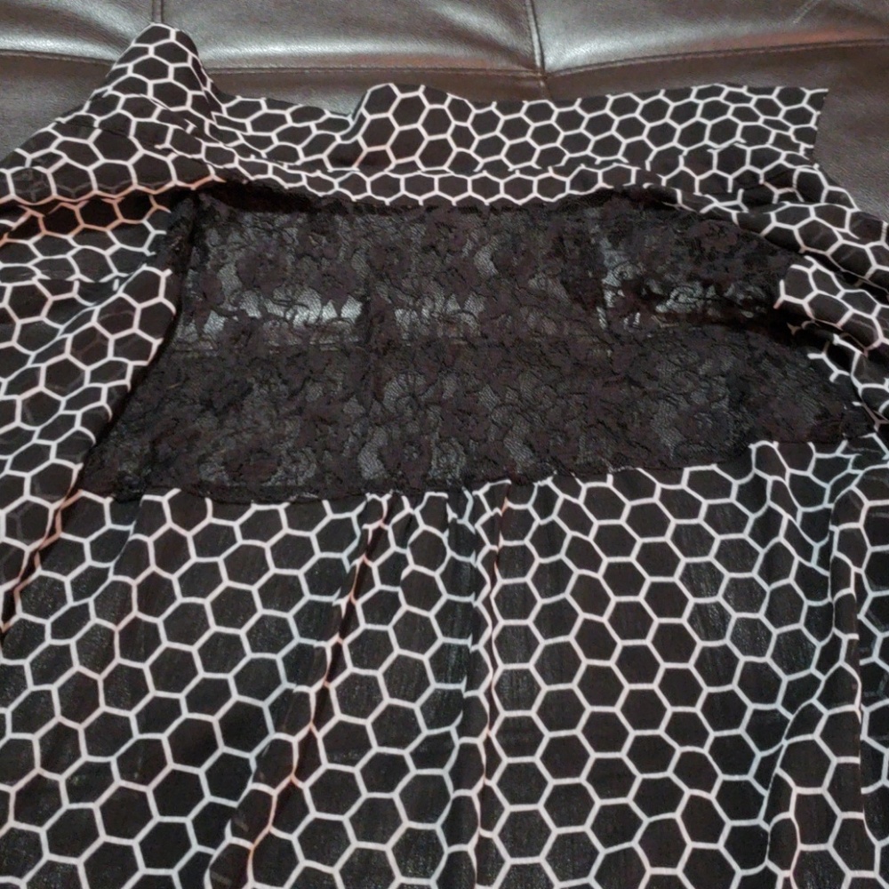 Blouse - Picture 2 of 2